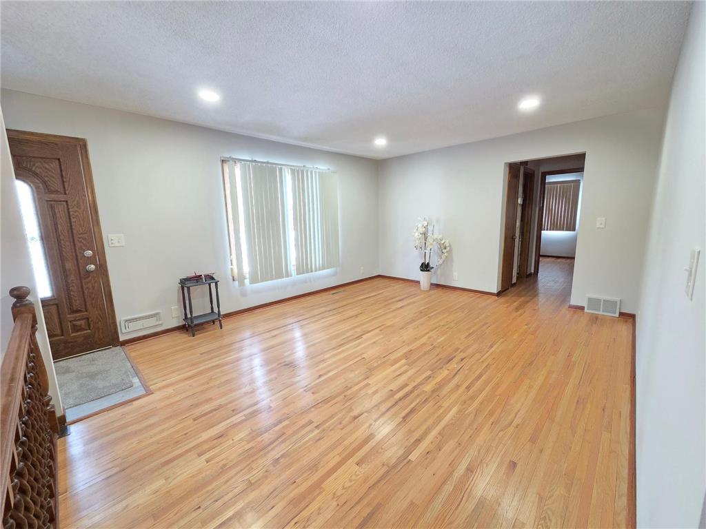 6801 Toledo Avenue N Brooklyn Center MN 55429 7015105 image3