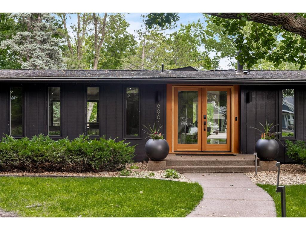 6801 Utica Terrace Chanhassen MN 55317 6695419 image1