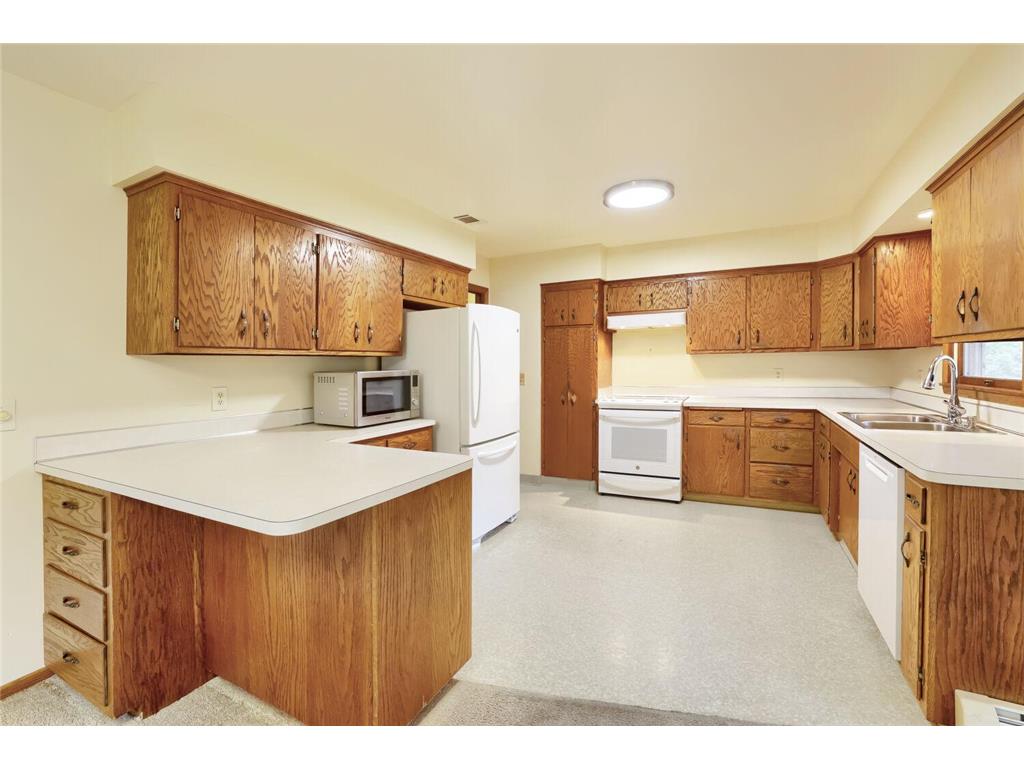 6801 Willow Lane N Brooklyn Center MN 55430 7065417 image12
