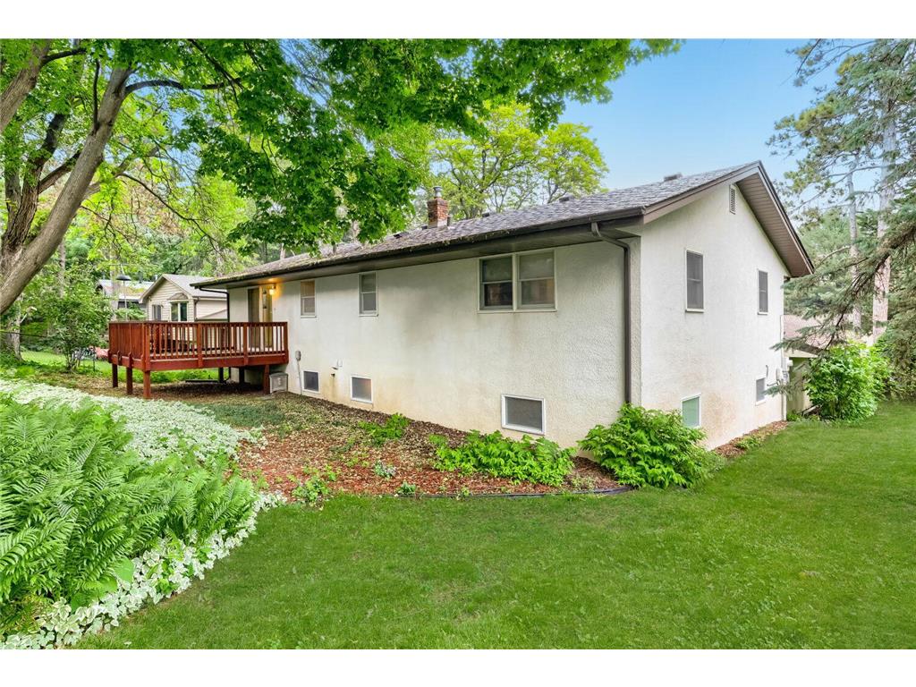 6801 Willow Lane N Brooklyn Center MN 55430 7065417 image4