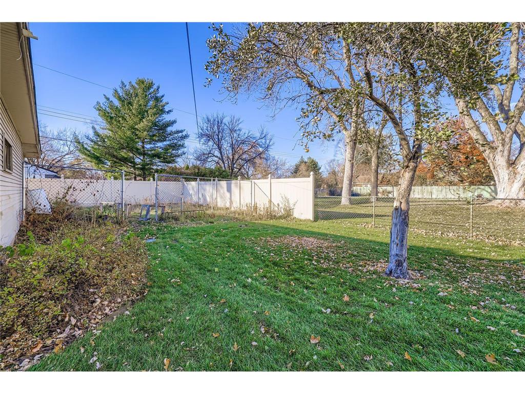 6802 117th Avenue N Champlin MN 55316 6817554 image22