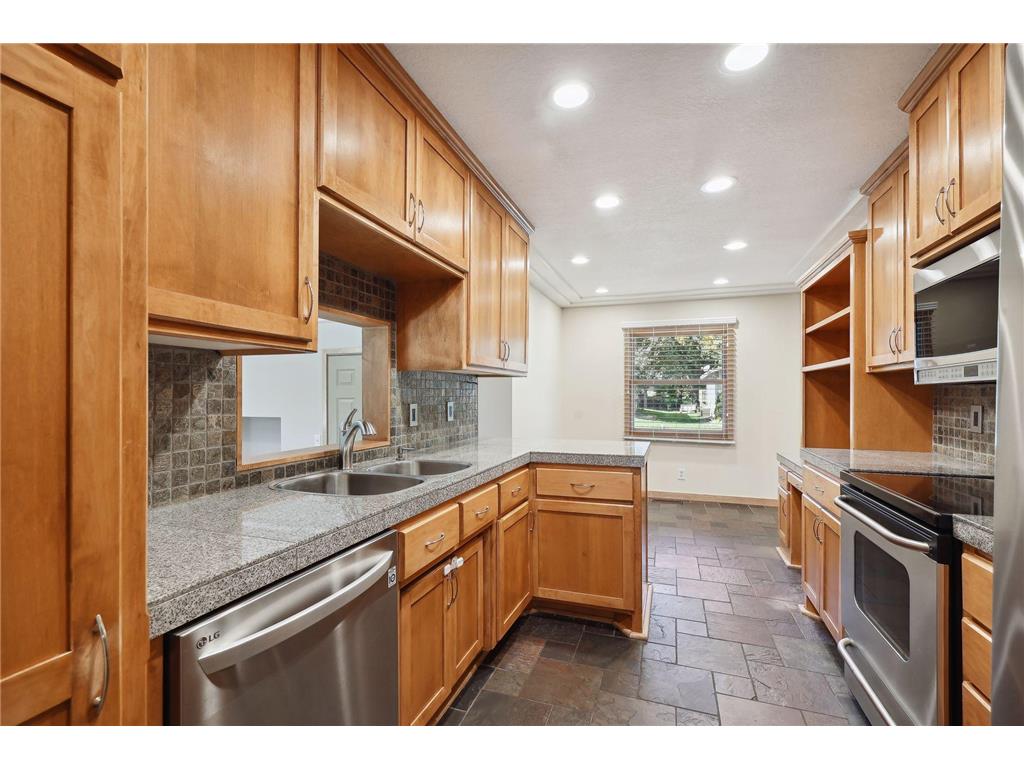 6802 Cottonwood Lane N Maple Grove MN 55369 7054410 image15