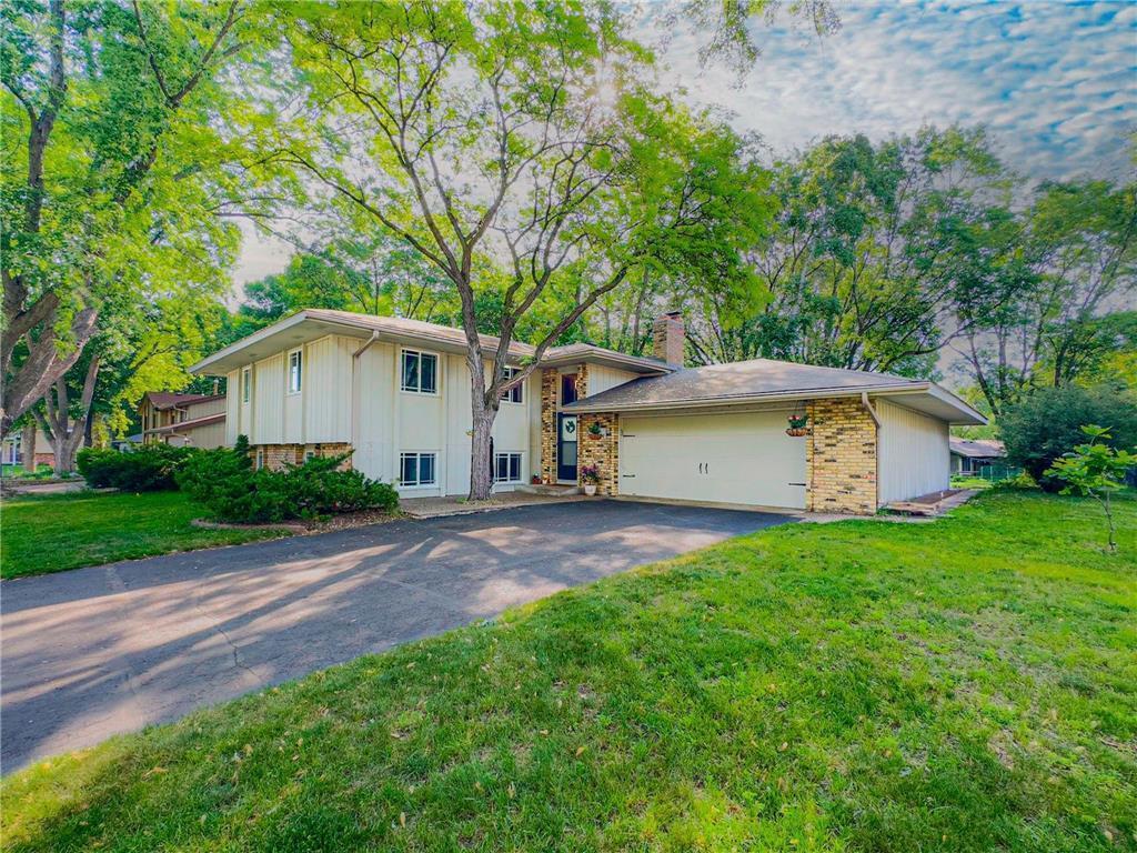 6804 Cottonwood Lane N Maple Grove MN 55369 6529696 image1