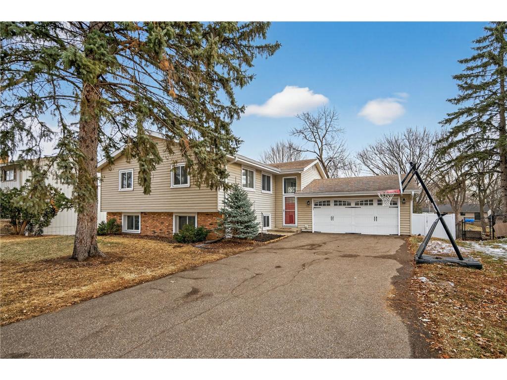 6806 Deerwood Lane N Maple Grove MN 55369 7028074 image1