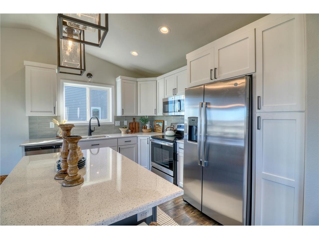 6807 Belding Drive South Fargo ND 58104 7102001 image12
