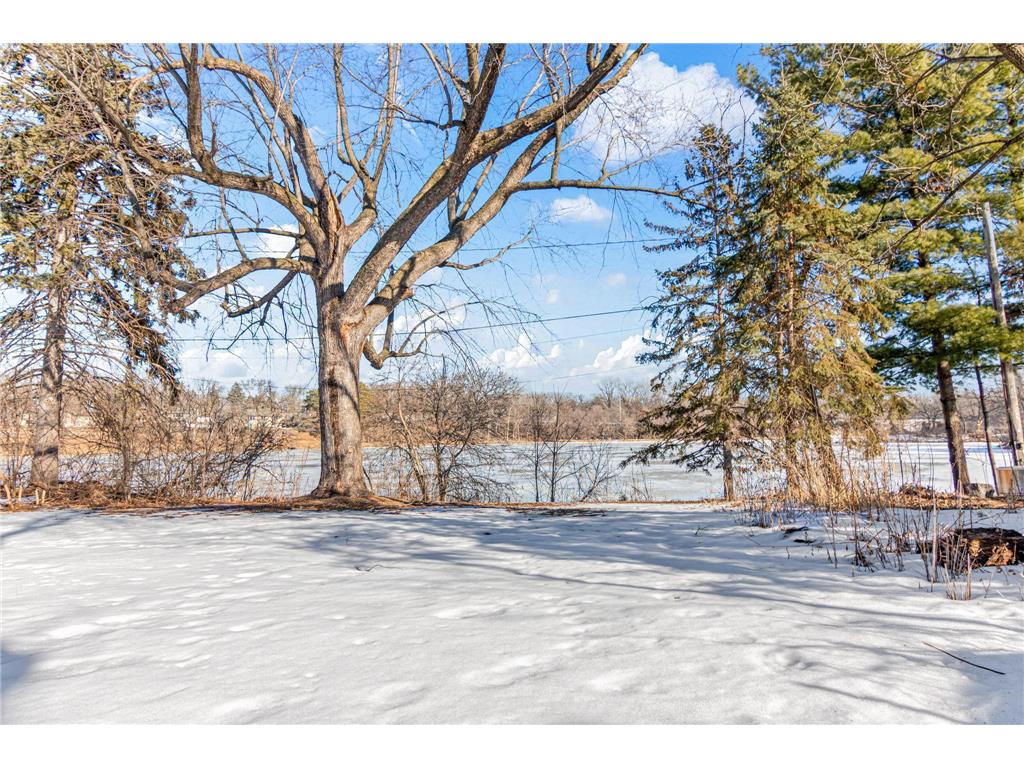 6807 Hickory Street NE Fridley MN 55432 - Locke 7019777 image27