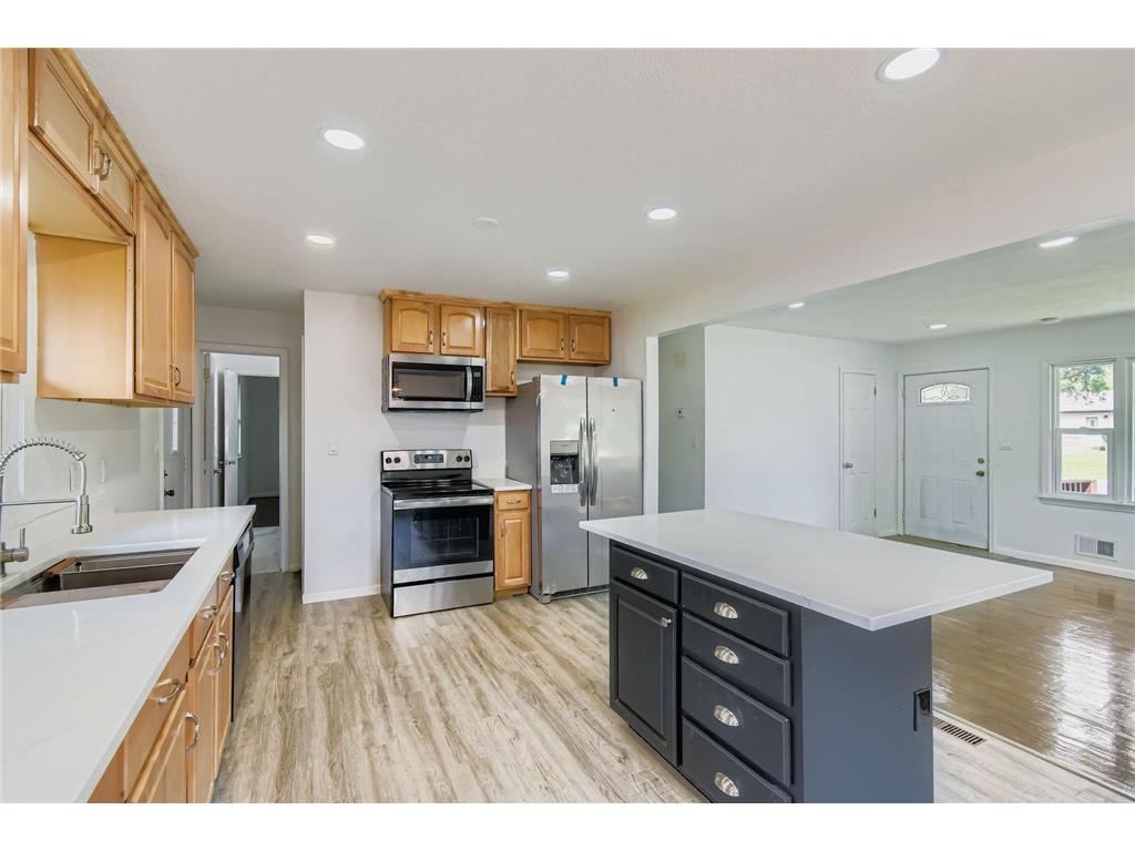 6807 Quail Avenue N Brooklyn Center MN 55429 6766965 image10