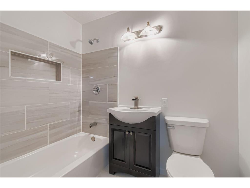 6807 Quail Avenue N Brooklyn Center MN 55429 6766965 image16