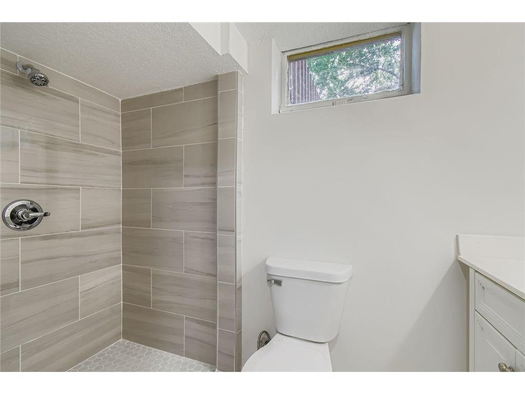 6807 Quail Avenue N Brooklyn Center MN 55429 6766965 image23