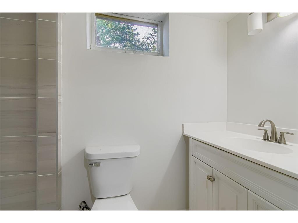 6807 Quail Avenue N Brooklyn Center MN 55429 6766965 image24