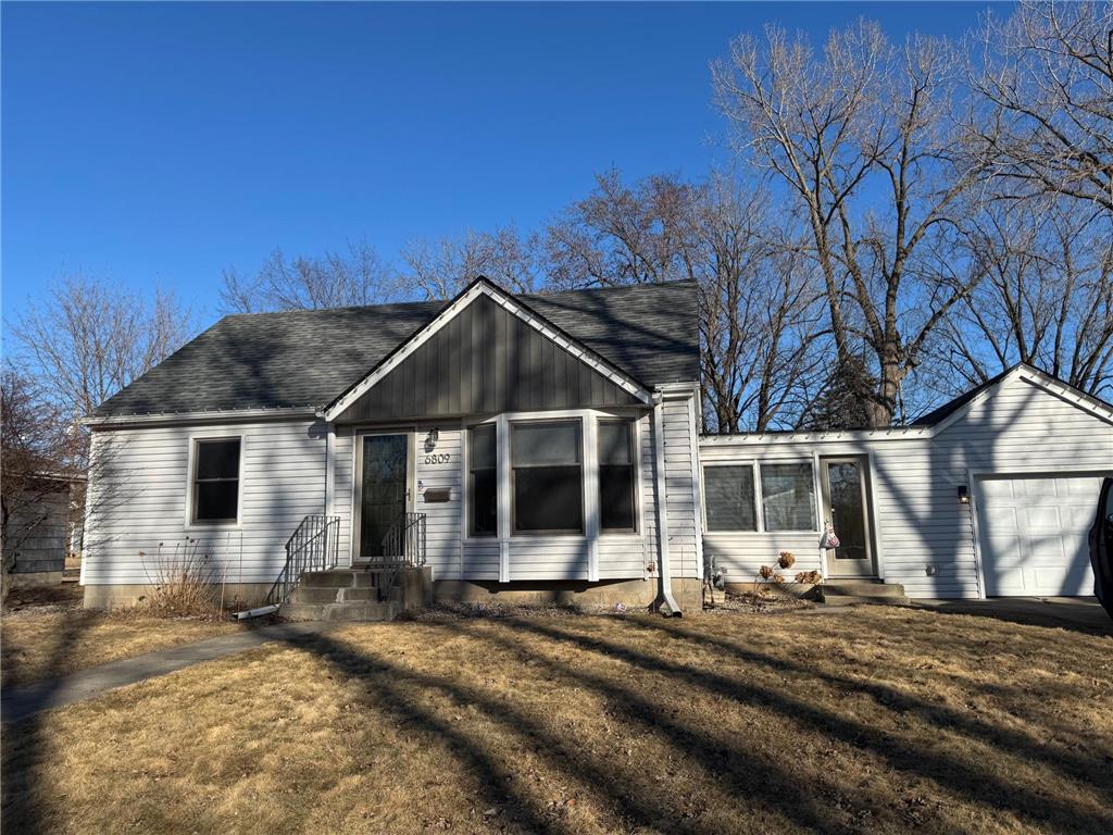 6809 Clinton Avenue Richfield MN 55423 6675778 image1