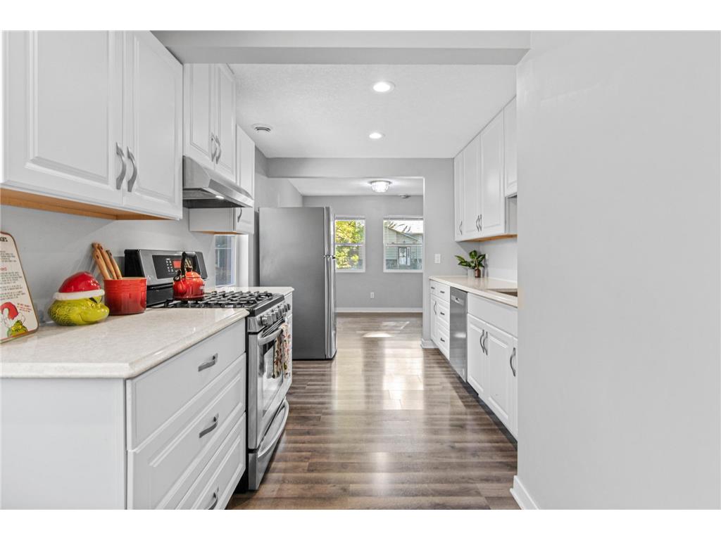 681 Glencoe Street NE Fridley MN 55432 6807228 image12