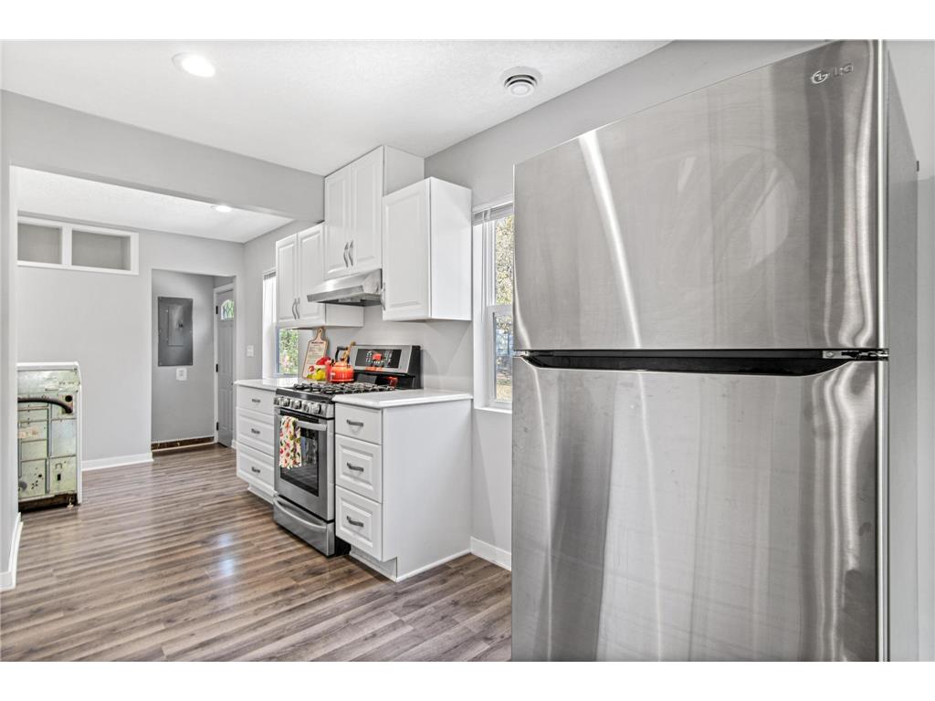 681 Glencoe Street NE Fridley MN 55432 6807228 image14