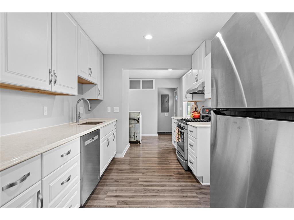 681 Glencoe Street NE Fridley MN 55432 6807228 image16