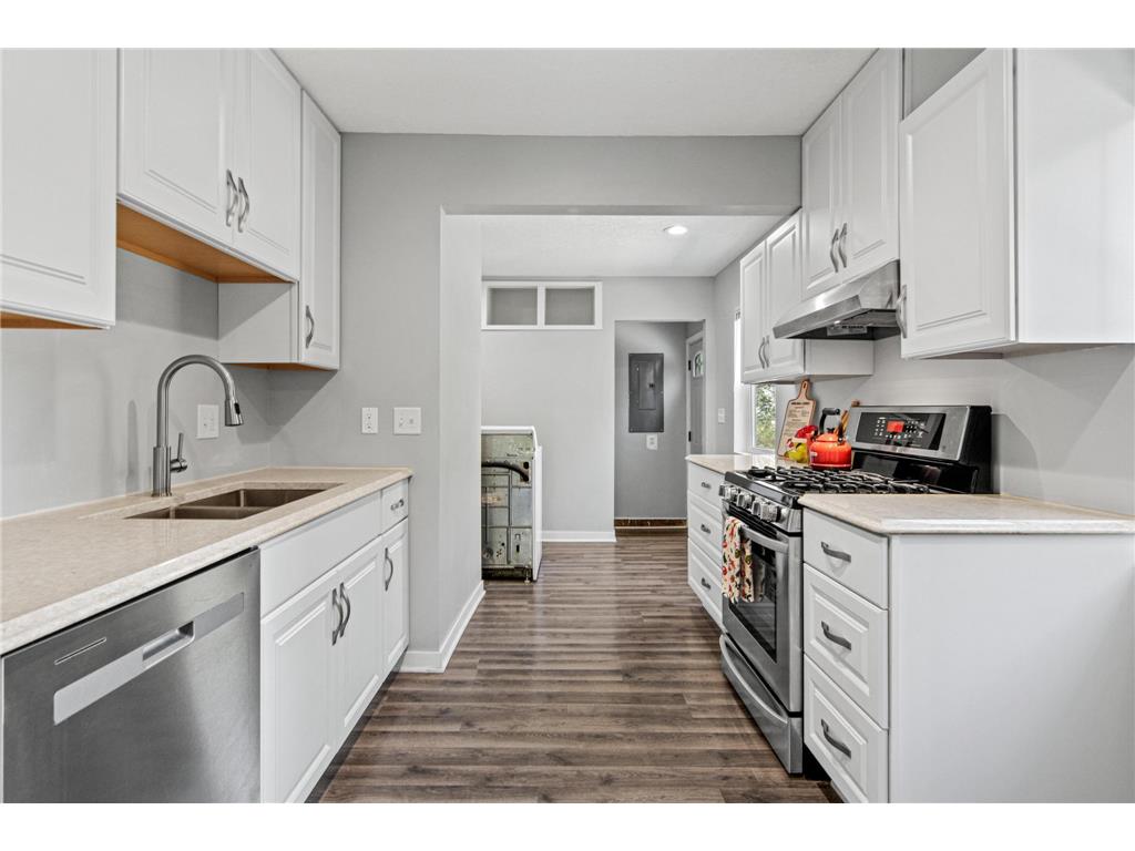 681 Glencoe Street NE Fridley MN 55432 6807228 image17