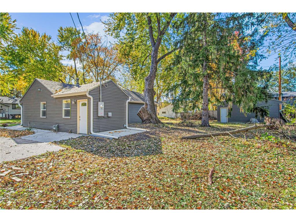 681 Glencoe Street NE Fridley MN 55432 6807228 image39