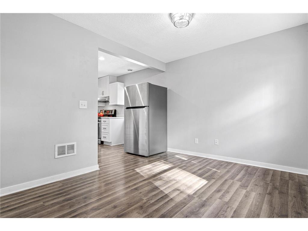 681 Glencoe Street NE Fridley MN 55432 6807228 image8