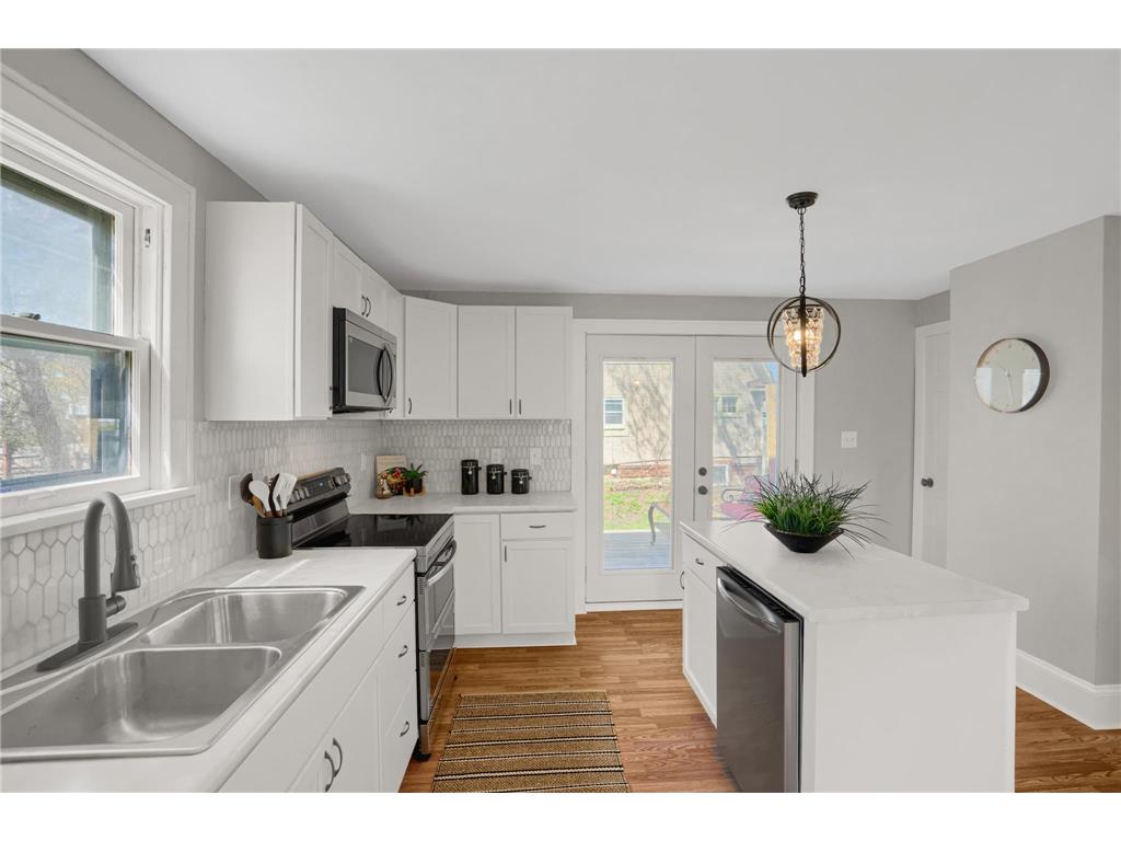 681 Virginia Street Saint Paul MN 55103 6396933 image1