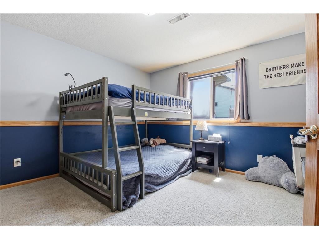681 W River Drive New London MN 56273 7072000 image10