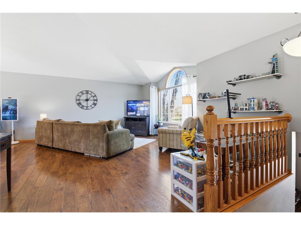 681 W River Drive New London MN 56273 7072000 image12