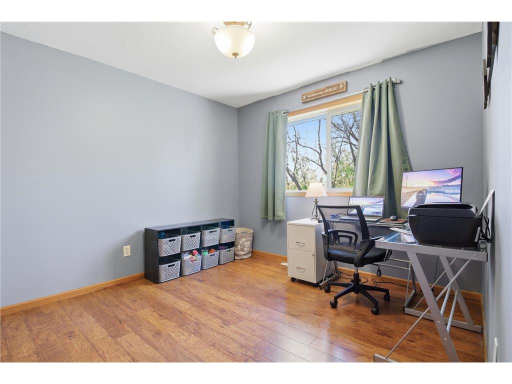 681 W River Drive New London MN 56273 7072000 image15