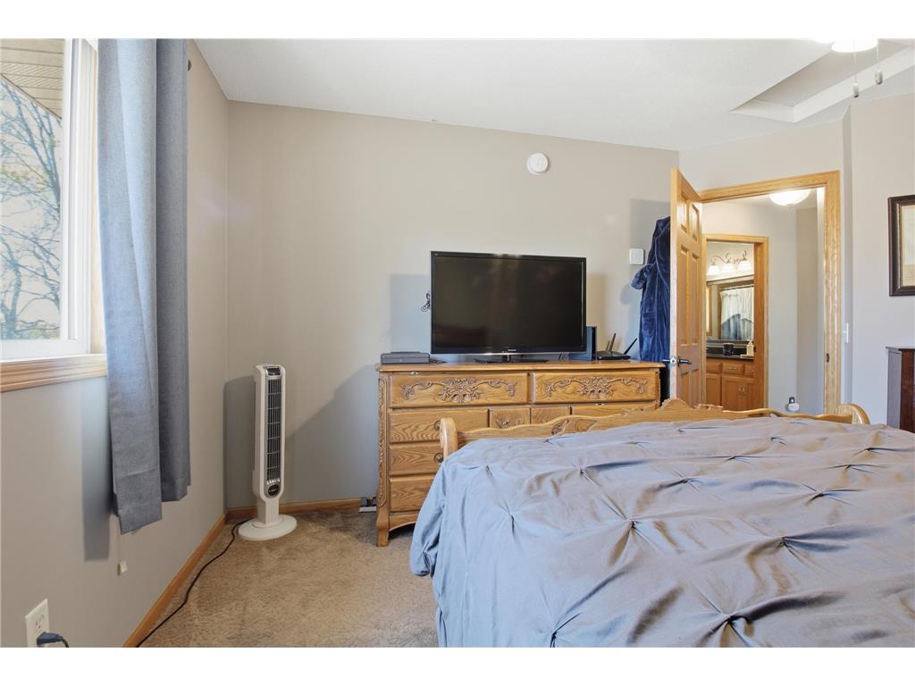 681 W River Drive New London MN 56273 7072000 image16