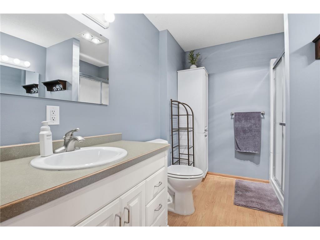 681 W River Drive New London MN 56273 7072000 image21
