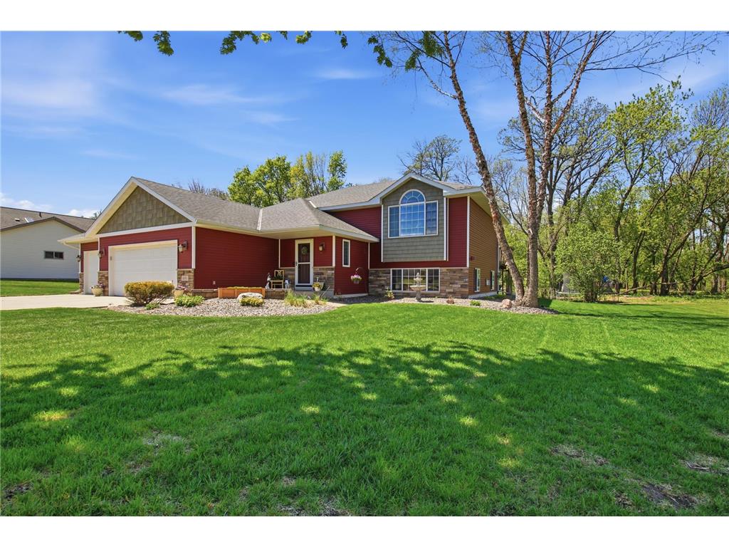 681 W River Drive New London MN 56273 7072000 image3