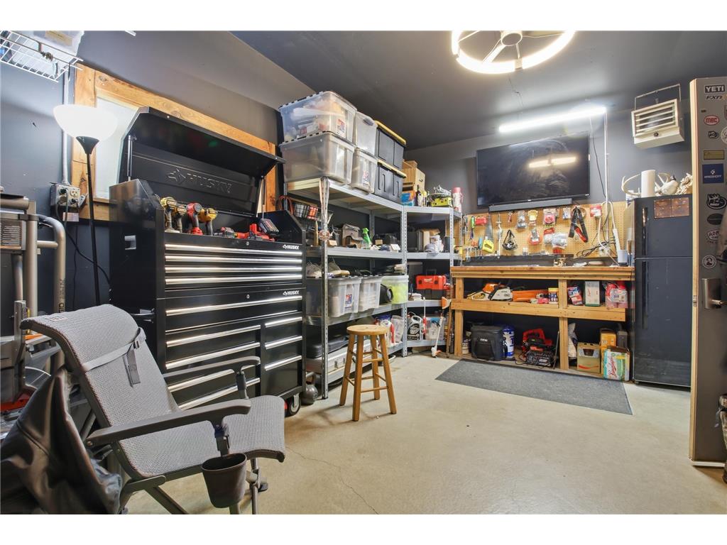 681 W River Drive New London MN 56273 7072000 image30