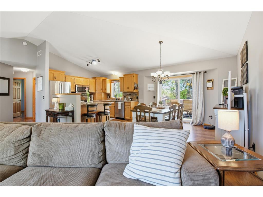 681 W River Drive New London MN 56273 7072000 image6