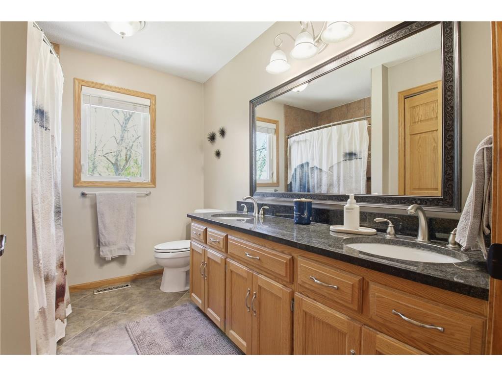 681 W River Drive New London MN 56273 7072000 image7