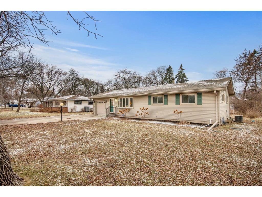 6810 Brookview Drive NE Fridley MN 55432 6630650 image1