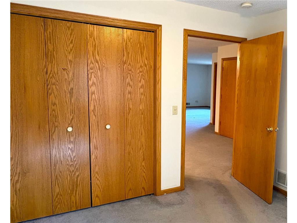 6811 York Place N #4 Brooklyn Center MN 55429 7054017 image8