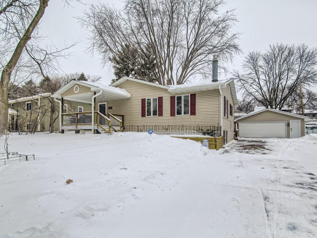 6812 4th Street N Oakdale MN 55128 6328808 image1