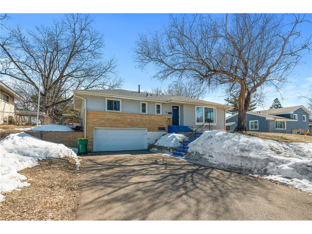 6812 Zenith Avenue N Brooklyn Center MN 55429 6349562 image1