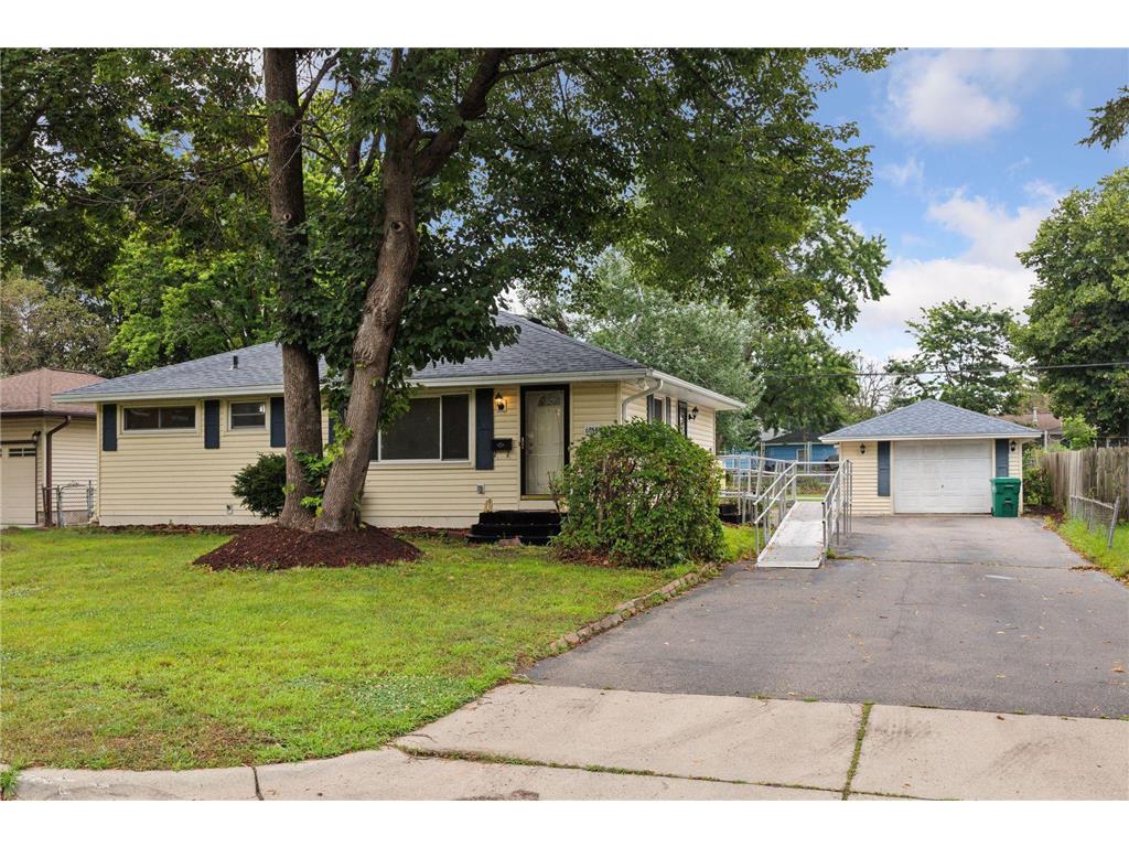 6818 Toledo Avenue N Brooklyn Center MN 55429 6575240 image1