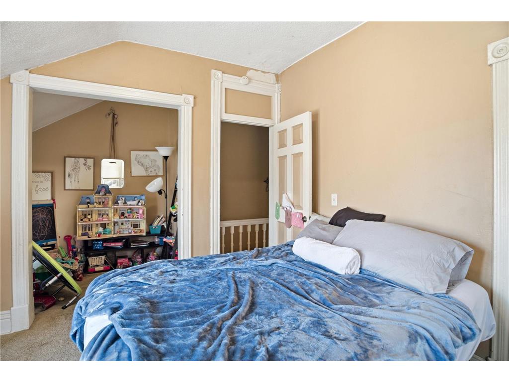 682 4th Street E Saint Paul MN 55106 7074606 image12