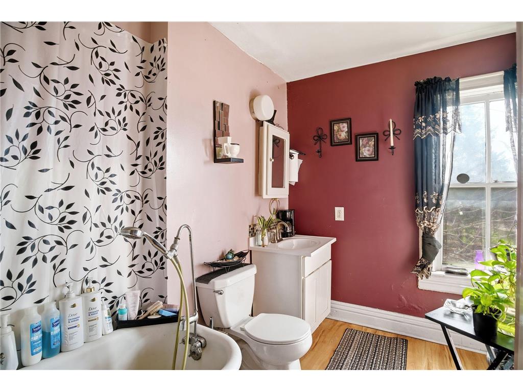 682 4th Street E Saint Paul MN 55106 7074606 image13