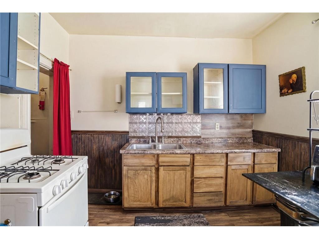 682 4th Street E Saint Paul MN 55106 7074606 image9