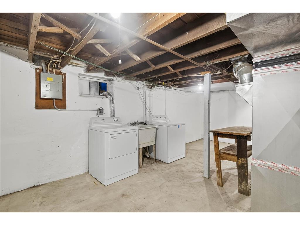 682 Fairview Avenue N Saint Paul MN 55104 7011648 image25