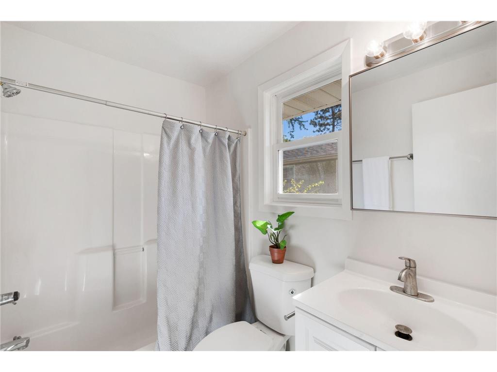 6820 Pleasant Avenue Richfield MN 55423 7007766 image17