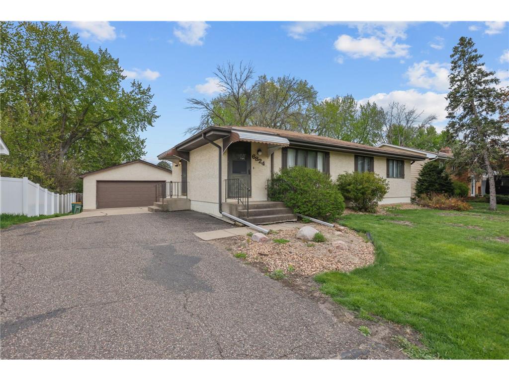 6824 N Colfax Avenue Brooklyn Center MN 55430 7068619 image1