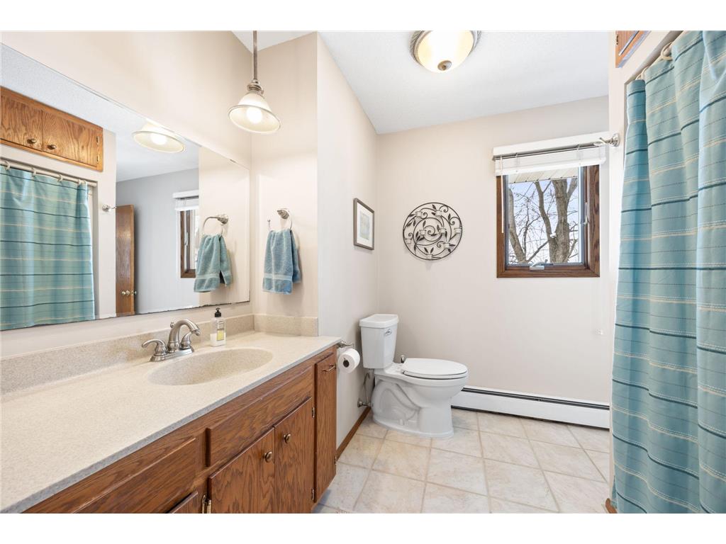 6825 N Shore Drive Greenfield MN 55373 - Sarah 6800424 image16