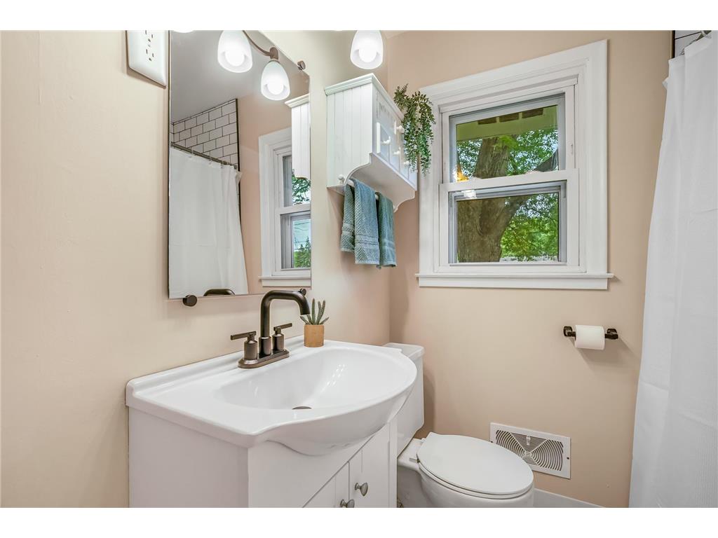 6826 16th Avenue S Richfield MN 55423 7078775 image15