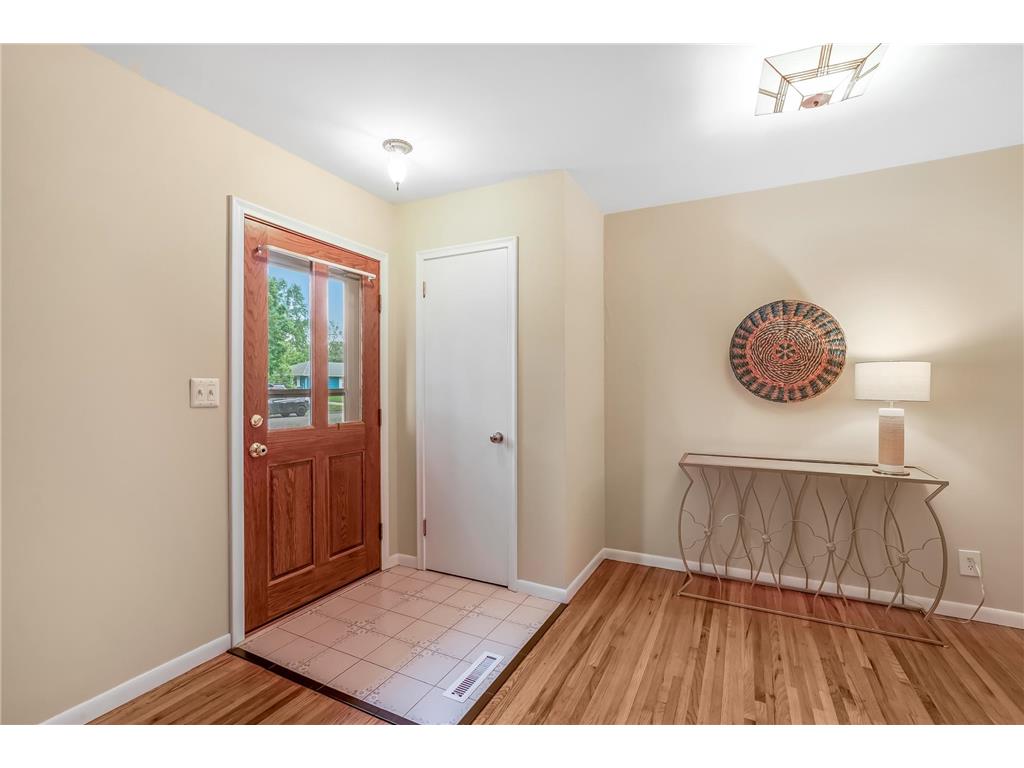 6826 16th Avenue S Richfield MN 55423 7078775 image2