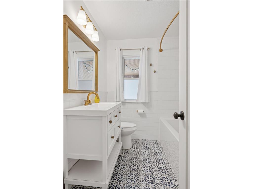 6828 Vincent Avenue S Richfield MN 55423 7007751 image7