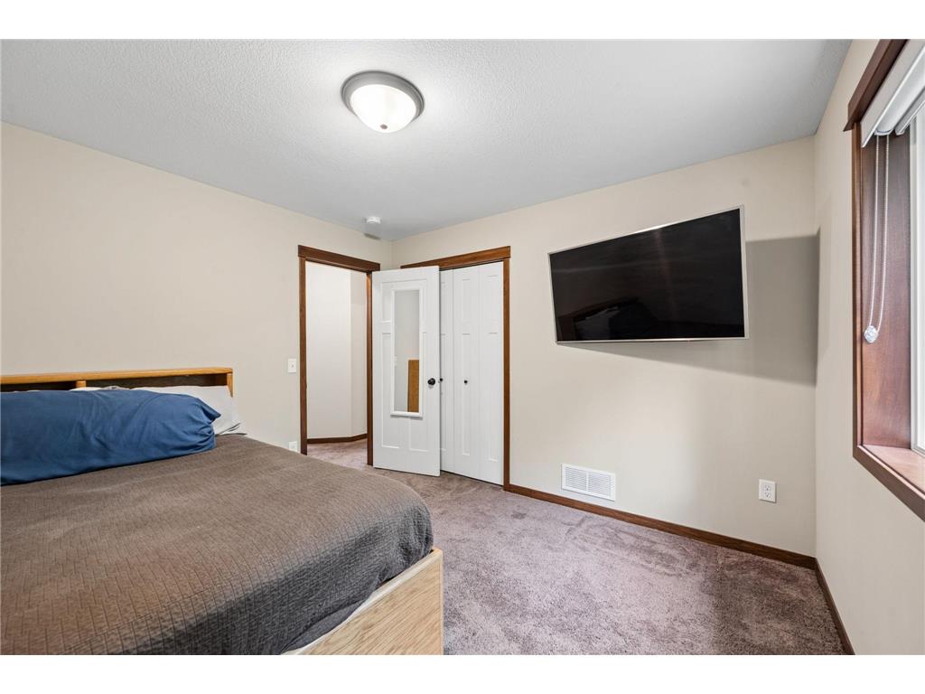 683 Elins Lake Road SE Cambridge MN 55008 7098693 image28