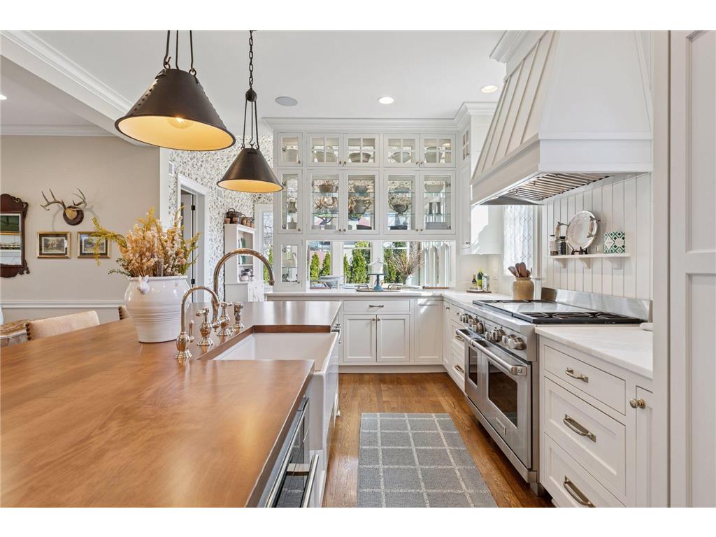 683 Osceola Avenue Saint Paul MN 55105 6700537 image1