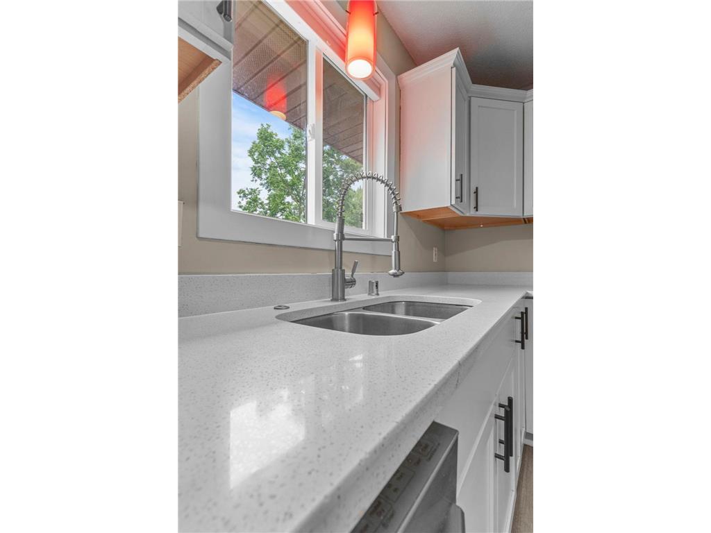 6835 Colfax Avenue N Brooklyn Center MN 55430 7095159 image14