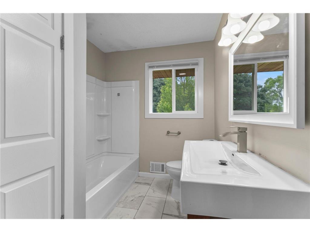 6835 Colfax Avenue N Brooklyn Center MN 55430 7095159 image15